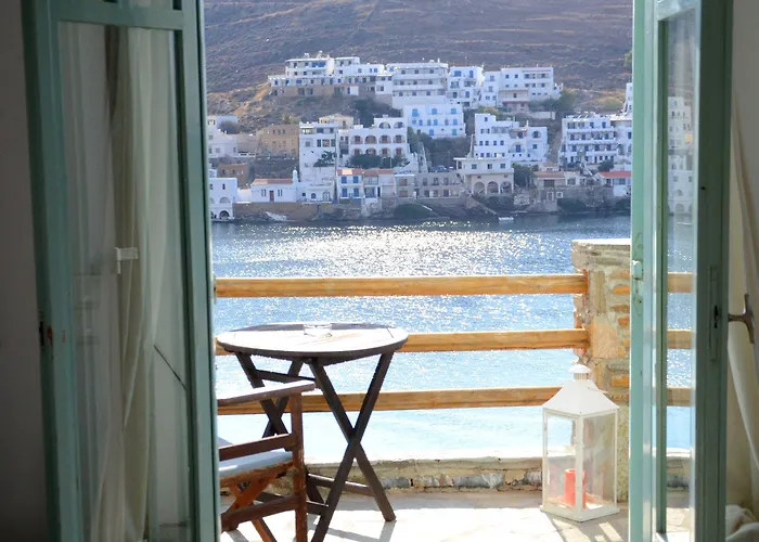 Kontseta Pensión 3*