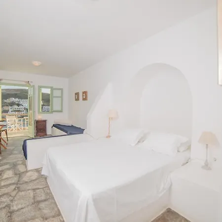 ゲストハウス Kontseta 3*