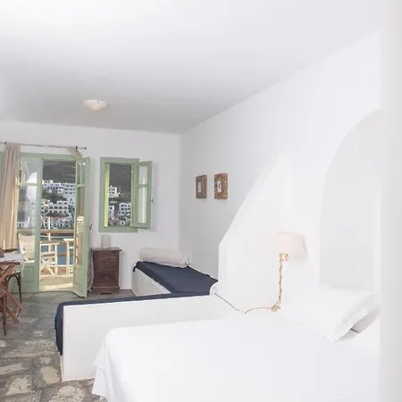 ゲストハウス Kontseta 3*