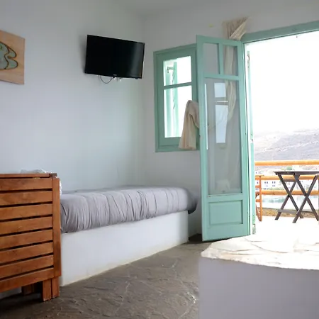 ゲストハウス Kontseta 3*